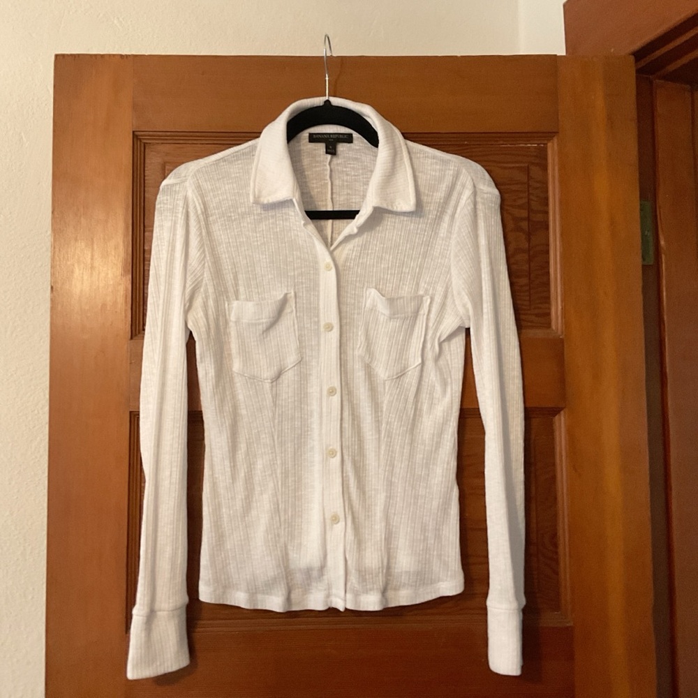 Banana Republic Crisp White Collared Shirt